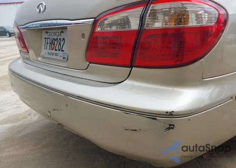 2001 Infiniti I30 from USA, damaged, VIN JNKCA31A11T037494